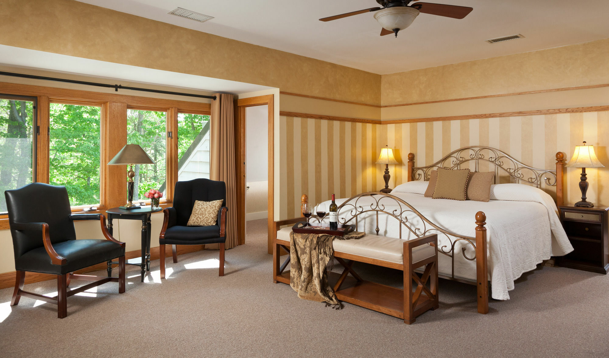 Iris Inn & Cabins Уэйнсборо Экстерьер фото